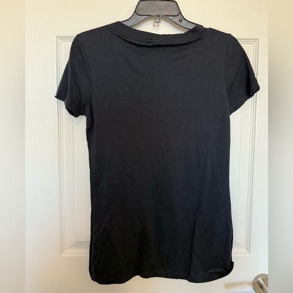 Out of Print The Handmaid’s Tale graphic short sleeve tee- size M runs small - Picture 6 of 6